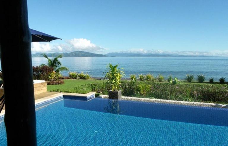 Aroha Taveuni Beachfront Bures Waiyevo Exterior photo