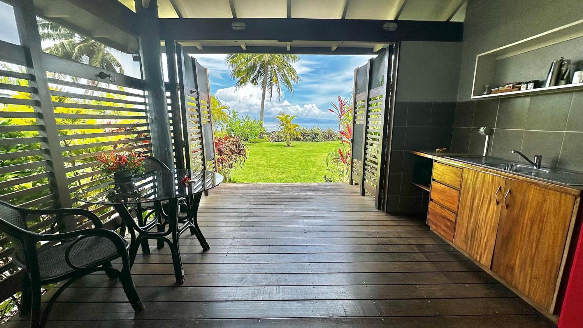 Aroha Taveuni Beachfront Bures Waiyevo Exterior photo