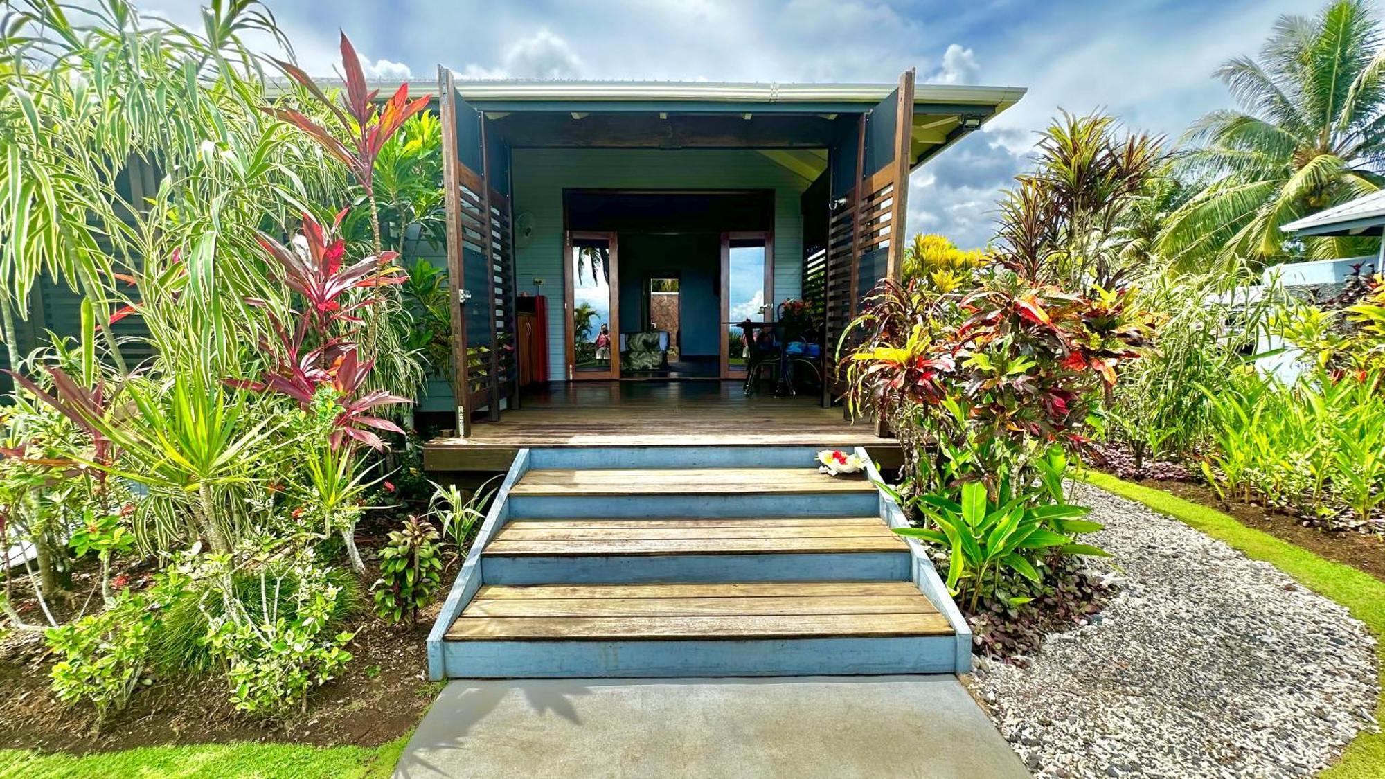 Aroha Taveuni Beachfront Bures Waiyevo Exterior photo