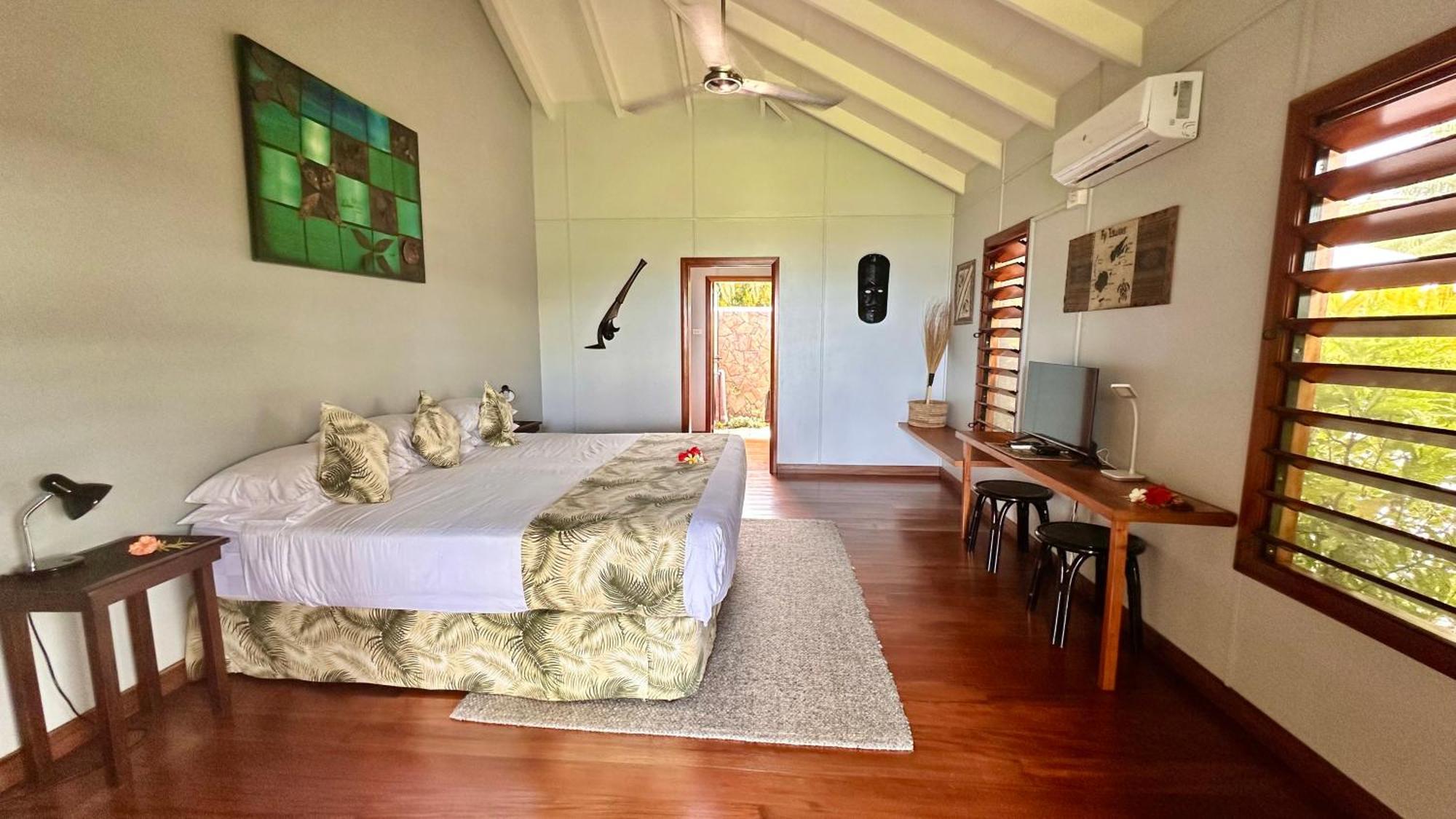 Aroha Taveuni Beachfront Bures Waiyevo Exterior photo